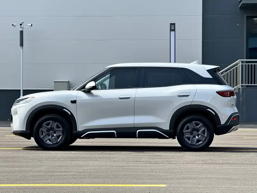 BYD Yuan UP Yuan UP 2025 Smart Driving Edition 401KM Vitality Edition 2025 — миниатюра 2