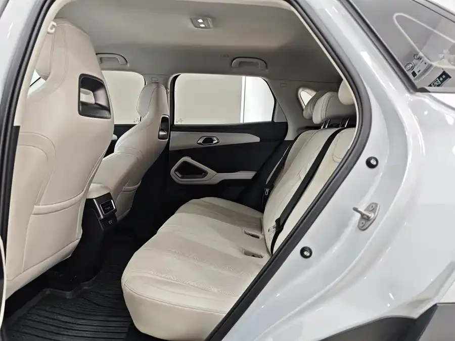 BYD Yuan UP Yuan UP 2025 Smart Driving Edition 401KM Vitality Edition 2025 — миниатюра 3