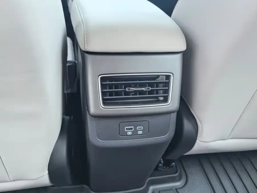 BYD Yuan UP Yuan UP 2025 Smart Driving Edition 401KM Vitality Edition 2025 — миниатюра 5
