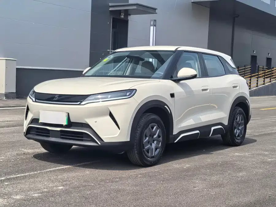 BYD Yuan UP Yuan UP 2025 Smart Driving Edition 401KM Vitality Edition 2025 — фото 1, купить с доставкой в Москву