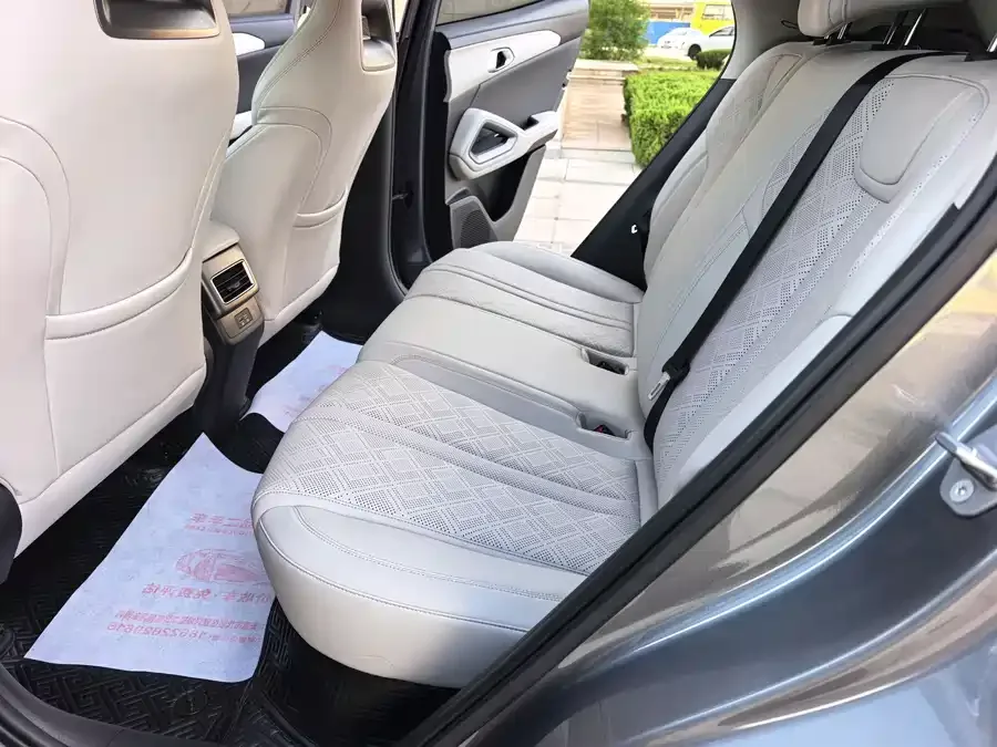 BYD Yuan UP Yuan UP 2025 Intelligent Driving Edition 401KM Leading Edition 2025 — миниатюра 3