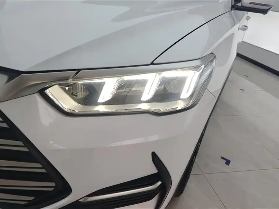 BYD Song Pro New Energy Song Pro New Energy 2022 DM-i 110km Flagship Pro 2023 — миниатюра 2