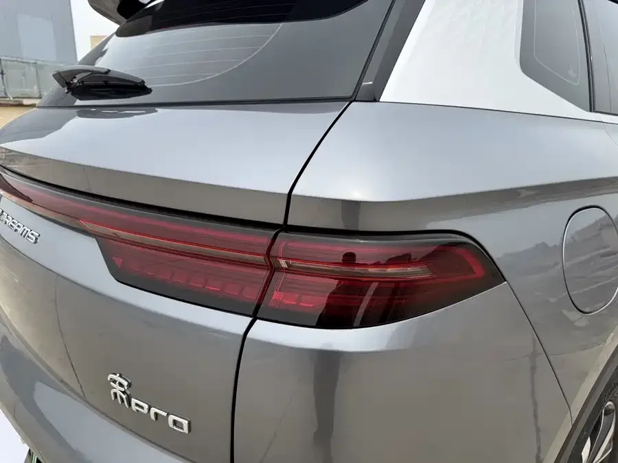 BYD Song Pro New Energy Song Pro New Energy 2024 Honor Edition DM-i 71KM Leading Edition 2024 — миниатюра 3
