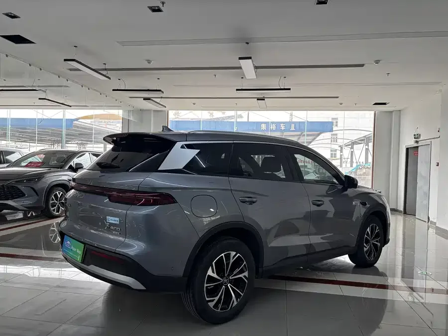BYD Song Pro New Energy Song Pro New Energy 2025 Second Generation Intelligent Driving Edition DM-i 115KM Beyond Edition 2025 — миниатюра 2