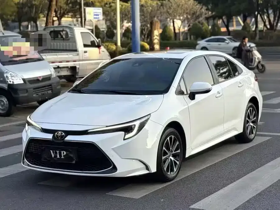 Toyota Levin Corolla 2024 185T CVT Luxury Edition 2024 — фото 1, купить с доставкой в Москву