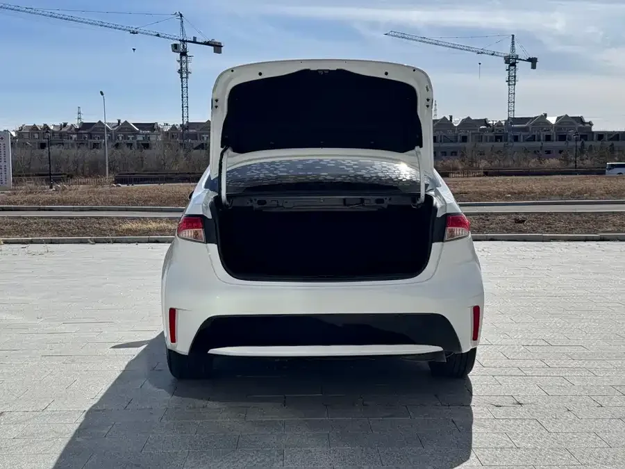 Toyota Levin 2022 Lelink 185T CVT Luxury Edition 2022 — миниатюра 3
