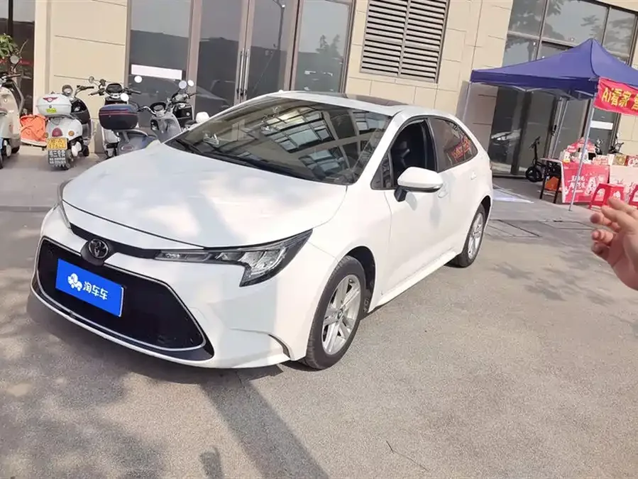 Toyota Levin 2022 Lelink 185T CVT Luxury Edition 2022 — фото 1, купить с доставкой в Москву