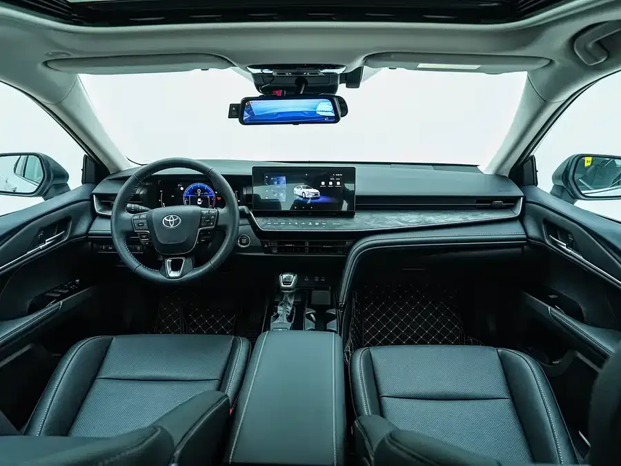Toyota Camry Camry 2026 2.0GVP Luxury Edition 2026 — миниатюра 4