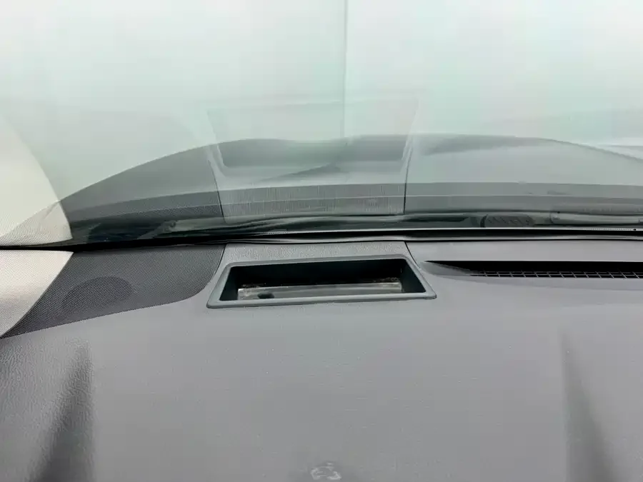 Toyota Camry Camry 2021 2.0G Deluxe Edition 2023 — миниатюра 2