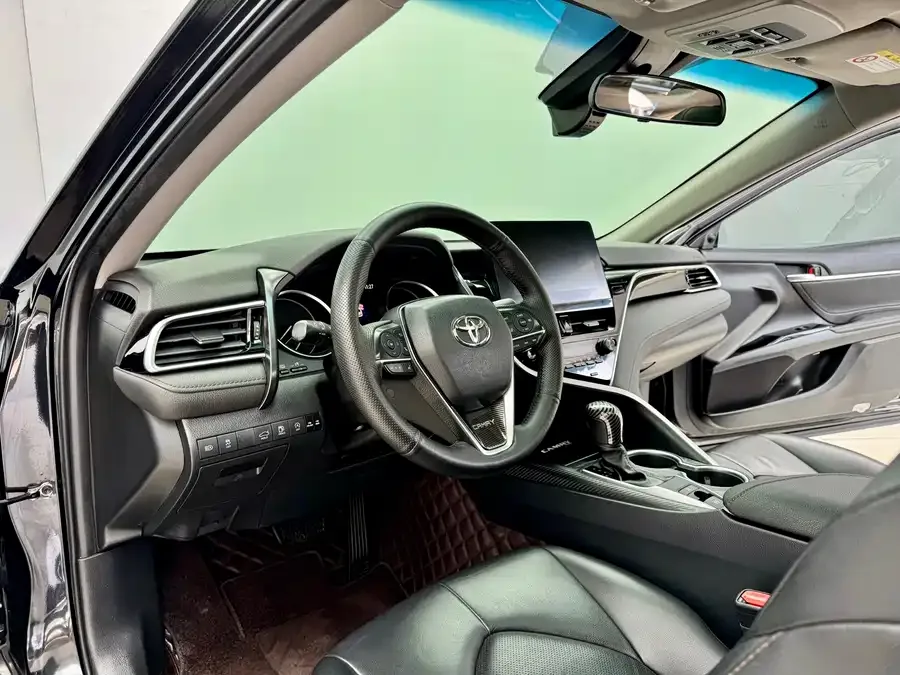 Toyota Camry Camry 2021 2.0G Deluxe Edition 2023 — миниатюра 4