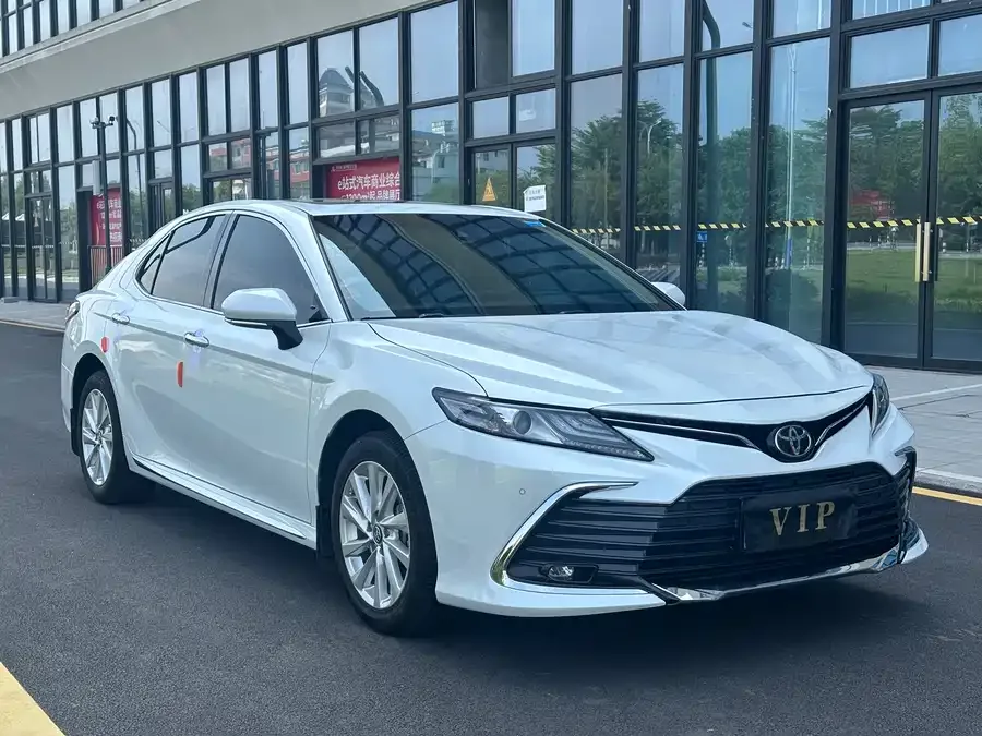 Toyota Camry Camry 2023 2.0G Deluxe Edition 2023 — миниатюра 3