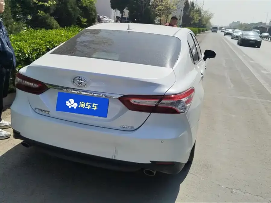 Toyota Camry Camry 2021 2.0G Deluxe Edition 2022 — миниатюра 3