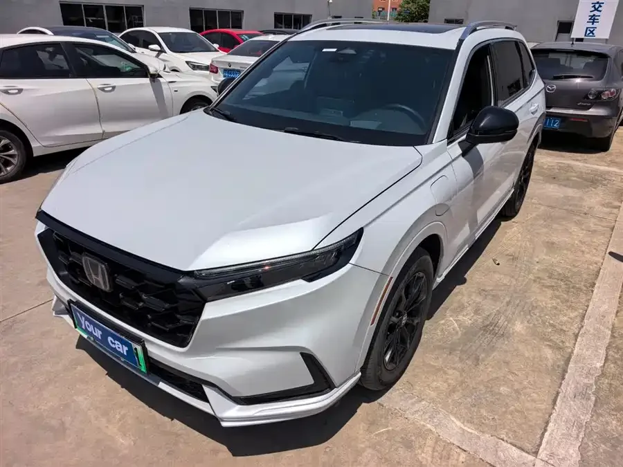 Honda CR-V New Energy 2023 2.0L e:PHEV Lingyue Edition 2023 — фото 1, купить с доставкой в Москву