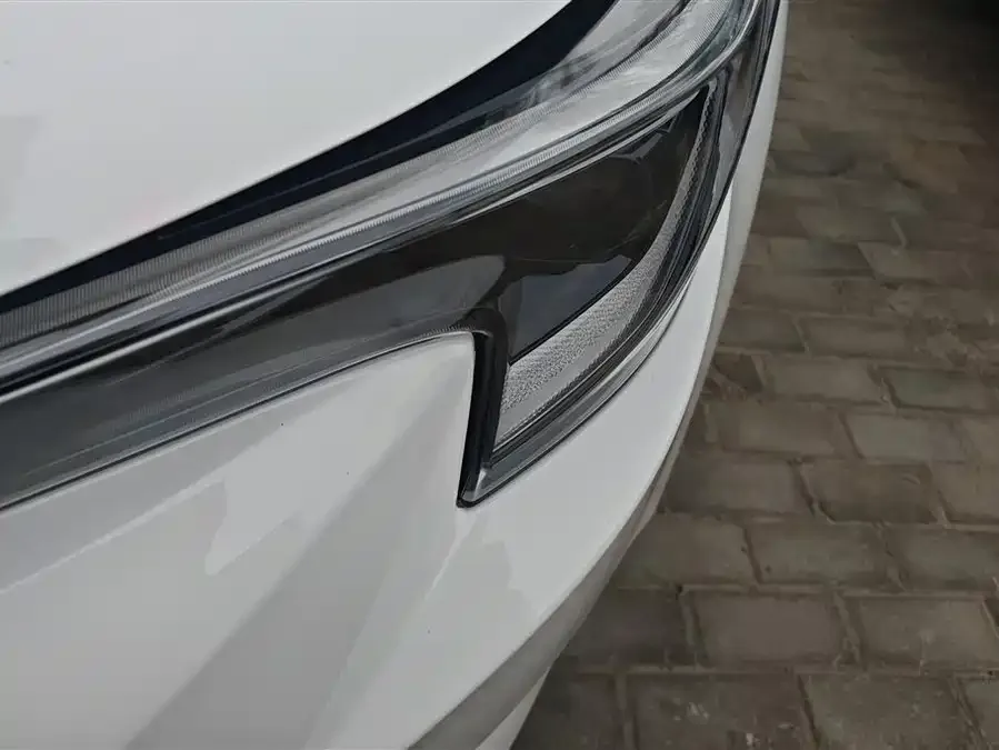 Toyota Levin Corolla 2024 185T CVT Luxury Edition 2025 — миниатюра 2