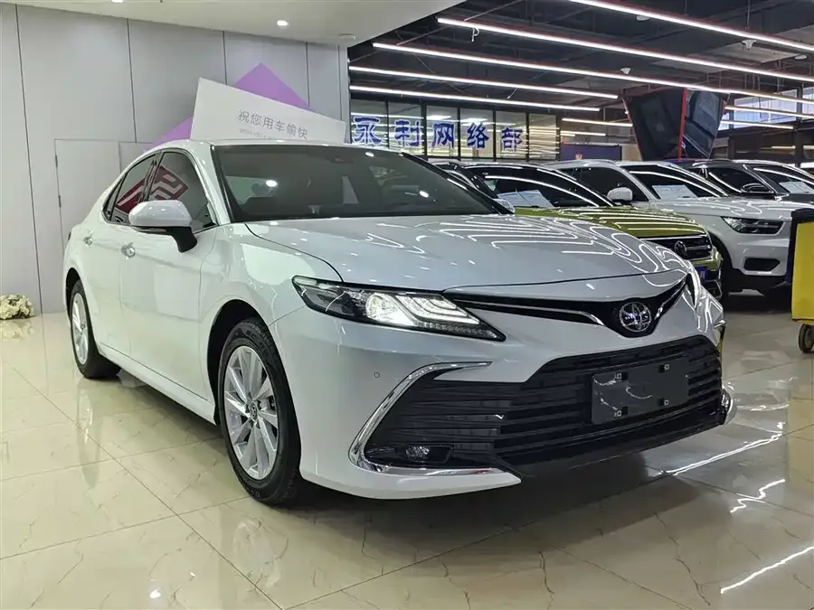 Toyota Camry Camry 2021 2.0G Deluxe Edition 2023 — миниатюра 3