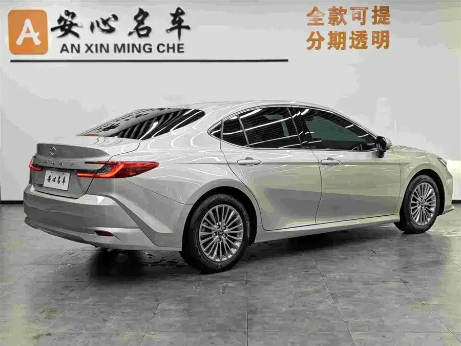 Toyota Camry 2026 Camry 2.0E Elite Edition 2025 — миниатюра 3