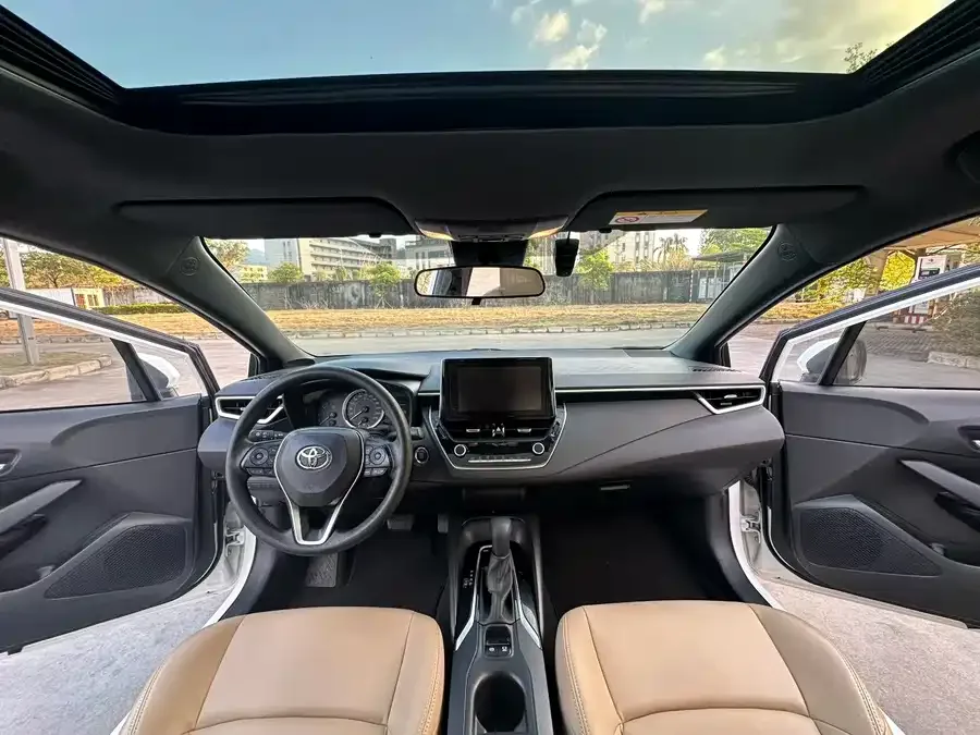 Toyota Levin 2022 Lelink 185T CVT Luxury Edition 2022 — миниатюра 2