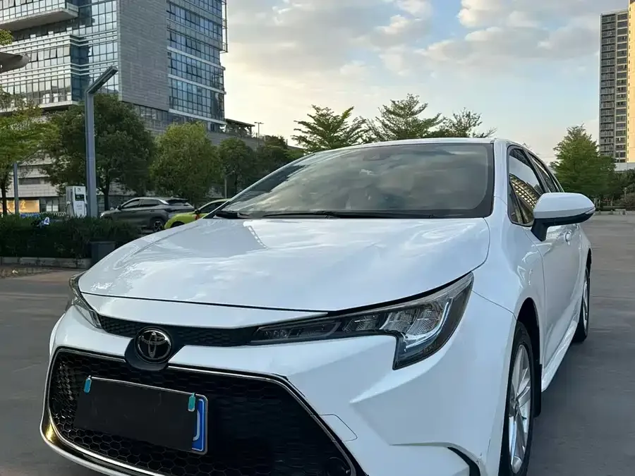 Toyota Levin 2022 Lelink 185T CVT Luxury Edition 2022 — фото 1, купить с доставкой в Москву