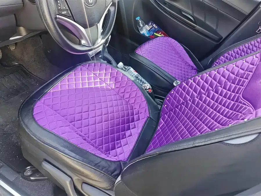 Toyota YARiS L YARiS L 2022 YARiS X 1.5L CVT Leading PLUS Edition 2023 — миниатюра 3
