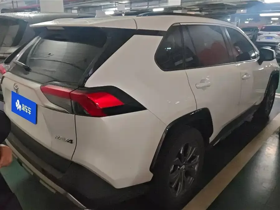 Toyota RAV4 RAV4 Rongfang 2024 2.0L CVT 2WD Fashion PLUS Edition 2025 — миниатюра 3