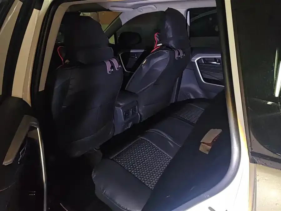 Toyota RAV4 RAV4 Rongfang 2024 2.0L CVT 2WD Fashion PLUS Edition 2025 — миниатюра 5