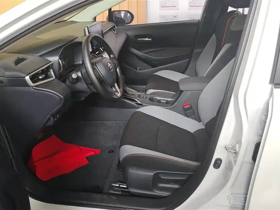 Toyota Corolla Corolla 2023 1.2T Elite Edition 2024 — миниатюра 3