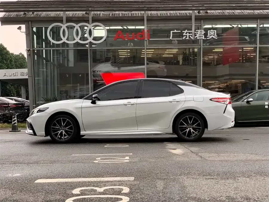 Toyota Camry Camry 2021 2.0S Advanced Edition 2022 — миниатюра 3