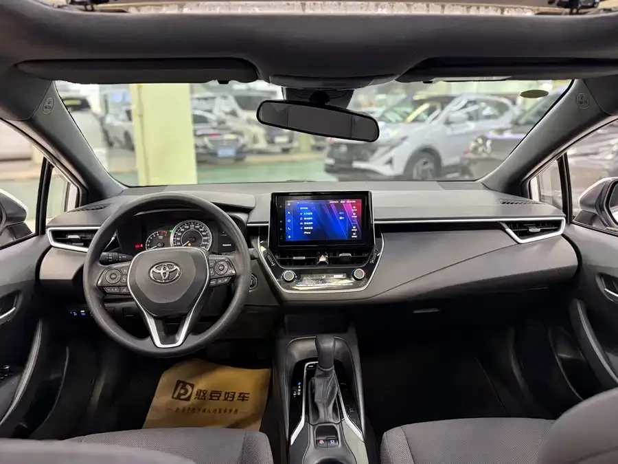 Toyota Levin 2022 Lelink 185T CVT Luxury Edition 2022 — миниатюра 2