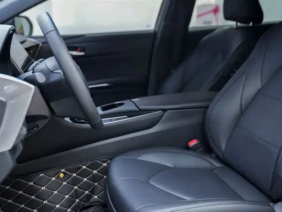 Toyota Avalon Avalon 2023 2.0L Luxury Edition 2024 — миниатюра 4