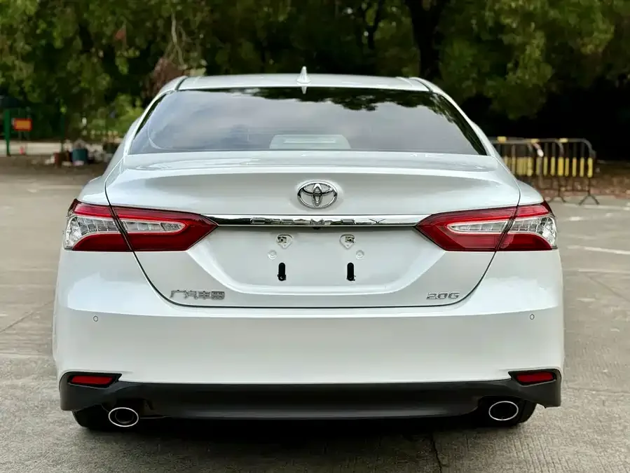 Toyota Camry Camry 2021 2.0G Deluxe Edition 2022 — миниатюра 2