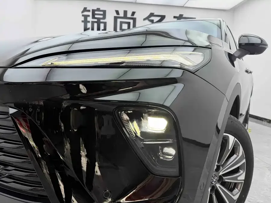 Buick Envision Plus Envision Plus 2025 Envision Plus 28T 2WD Platinum Edition 2025 — миниатюра 2