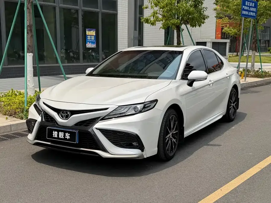 Toyota Camry Camry 2021 2.0S Advanced Edition 2022 — фото 1, купить с доставкой в Москву