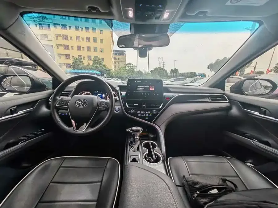 Toyota Camry Camry 2023 2.0G Deluxe Edition 2023 — миниатюра 2