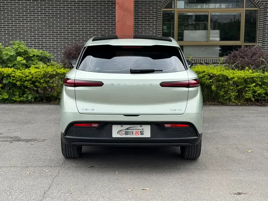 Pentium Yueyi 03 Yueyi 03 2025 565km Enjoy Edition 2025 — миниатюра 2