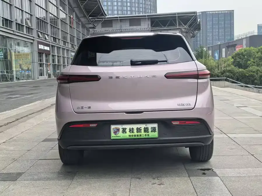 Pentium Yueyi 03 Yueyi 03 2025 565km Enjoy Edition 2025 — миниатюра 2