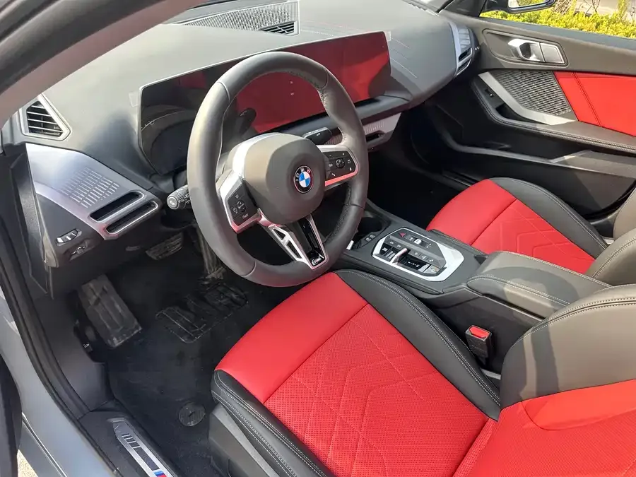BMW 2 series BMW 2 Series 2025 225L M Sports Package 2025 — миниатюра 2