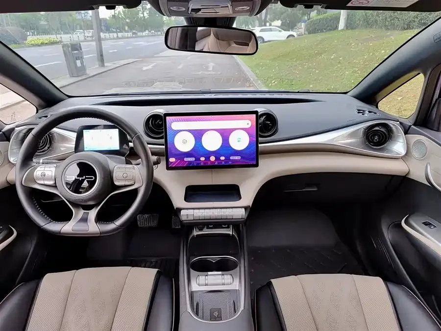 BYD Dolphin Dolphin 2024 Honor Edition 420km Free Edition 2024 — миниатюра 3