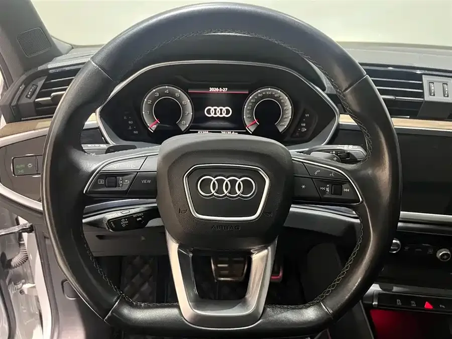 Audi Q3 2024 35 TFSI Fashionable and Elegant 2023 — миниатюра 5