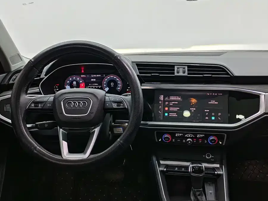 Audi Q3 2022 35 TFSI aggressive and dynamic model 2022 — миниатюра 5
