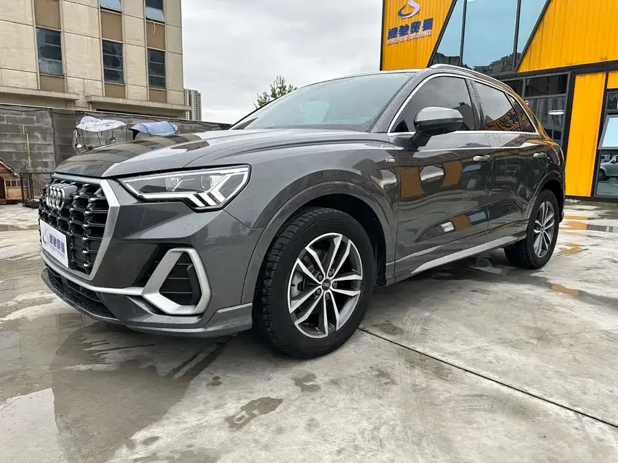 Audi Q3 2022 35 TFSI aggressive and dynamic model 2022 — фото 1, купить с доставкой в Москву