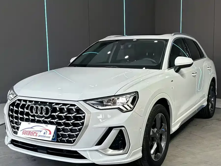 Audi Q3 2024 35 TFSI Fashion Dynamic Edition 2024 — фото 1, купить с доставкой в Москву