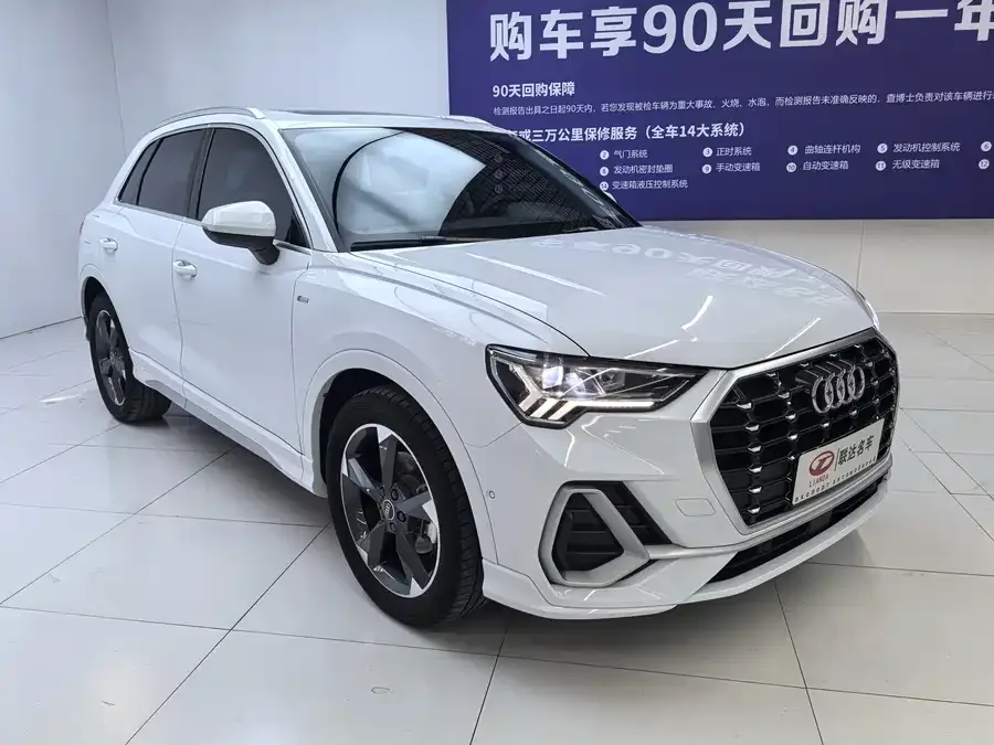 Audi Q3 2022 35 TFSI Fashionable and Dynamic 2022 — миниатюра 3