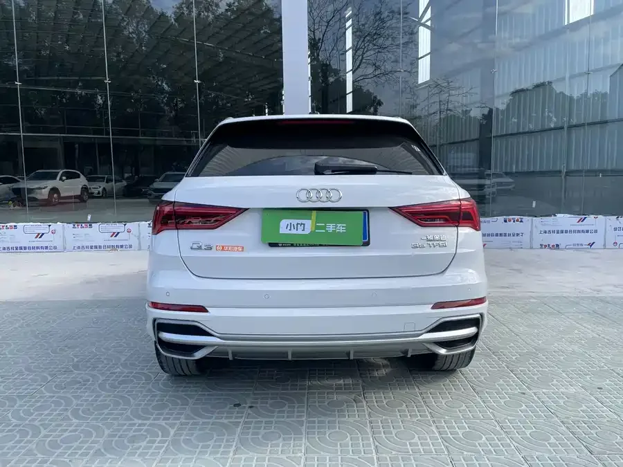 Audi Q3 2022 35 TFSI Fashionable and Dynamic 2022 — миниатюра 2