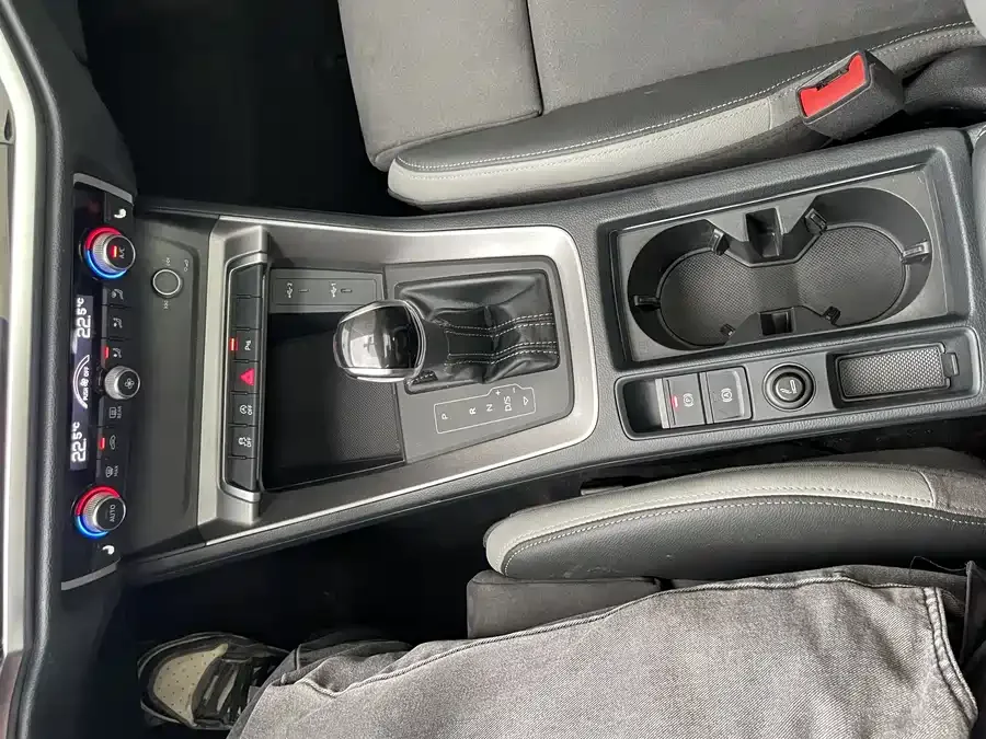 Audi Q3 2023 35 TFSI Progressive Dynamic Edition (1.4T) 2023 — миниатюра 5