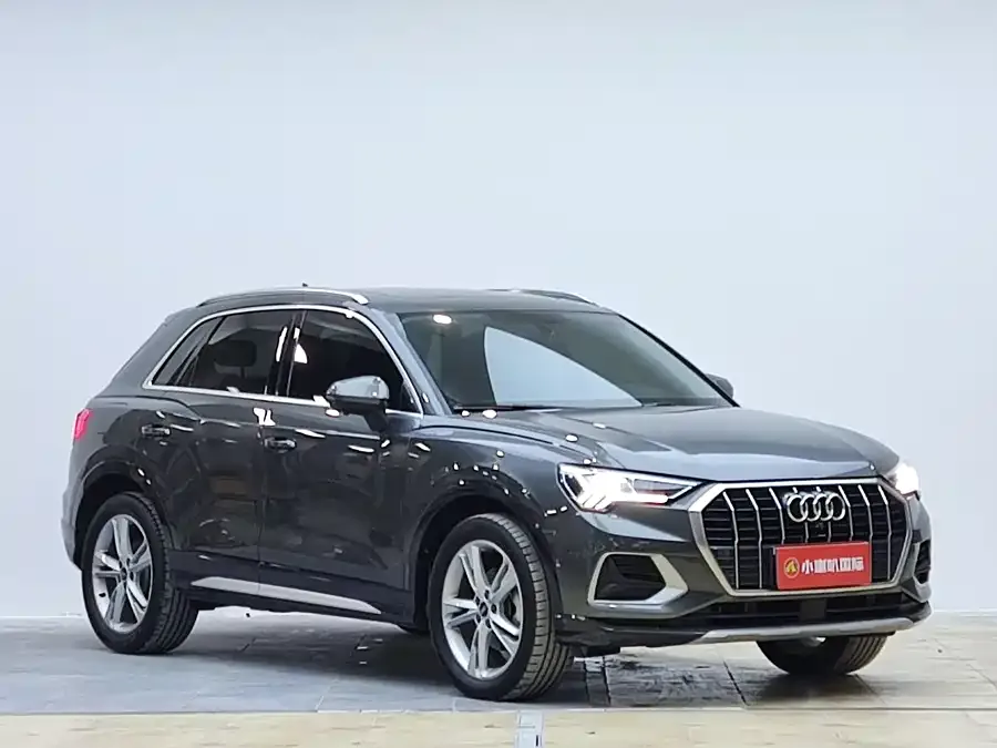Audi Q3 2022 35 TFSI Fashionable and Elegant 2022 — миниатюра 3
