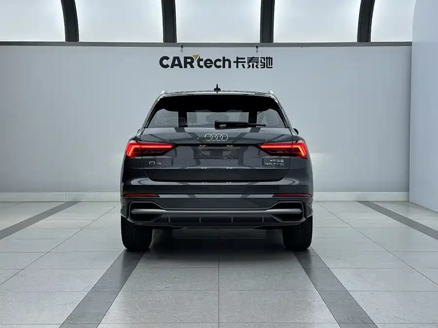 Audi Q3 2022 35 TFSI Fashionable and Elegant 2022 — миниатюра 3