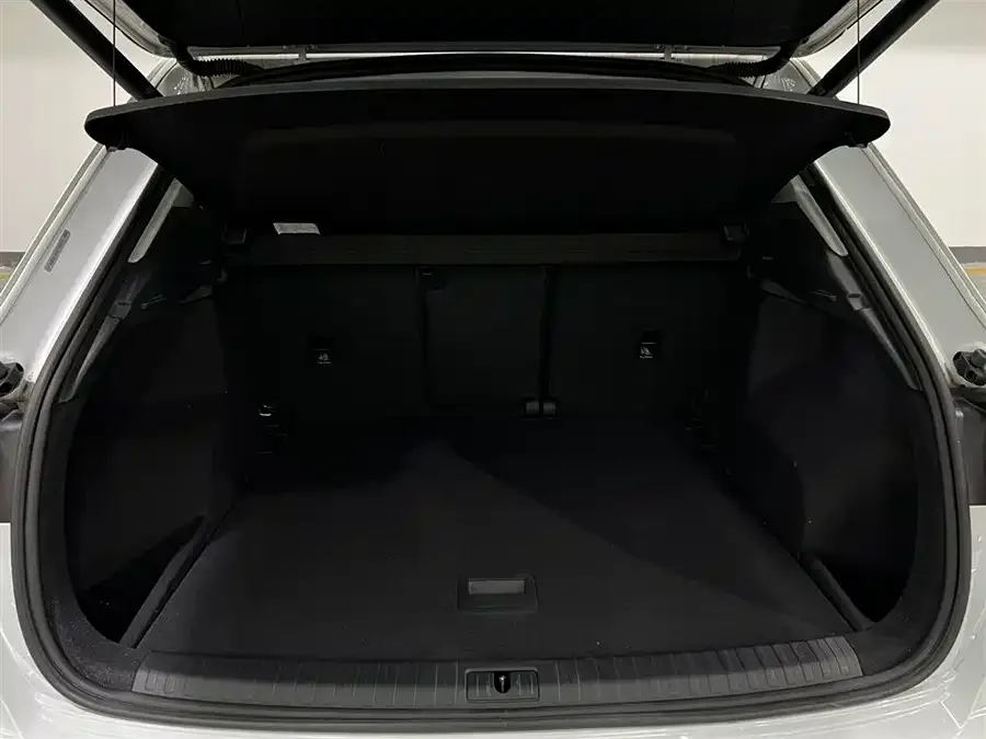 Audi Q3 2022 35 TFSI Fashionable and Dynamic 2022 — миниатюра 4