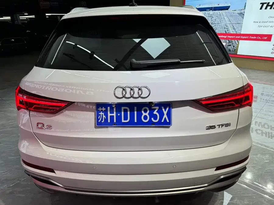Audi Q3 2022 35 TFSI Fashionable and Dynamic 2022 — миниатюра 2