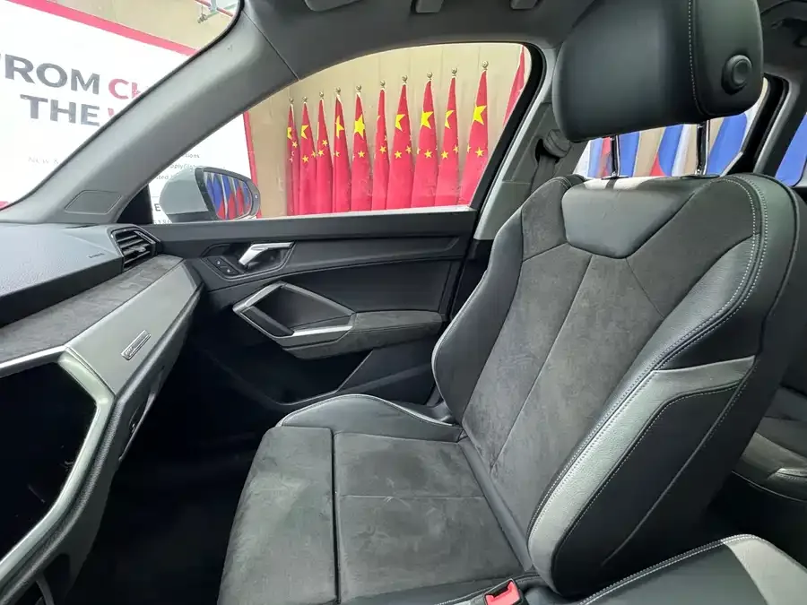 Audi Q3 2022 35 TFSI Fashionable and Dynamic 2022 — миниатюра 5
