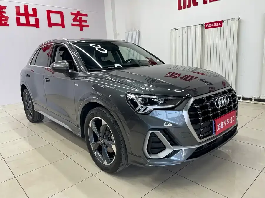 Audi Q3 2022 35 TFSI Fashionable and Dynamic 2022 — миниатюра 3